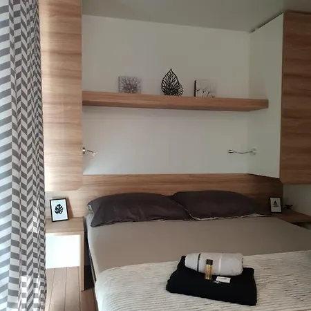 By The Sea Biograd Na Moru, Biograd - 15562 דירה *